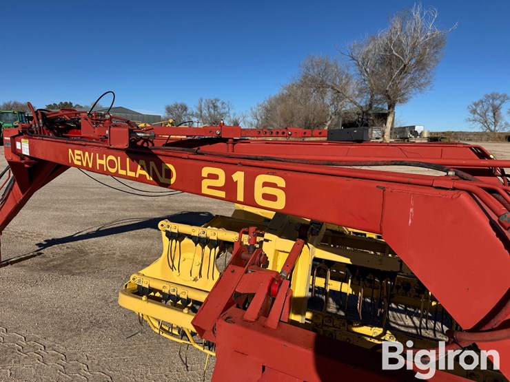new-holland-216-image-19