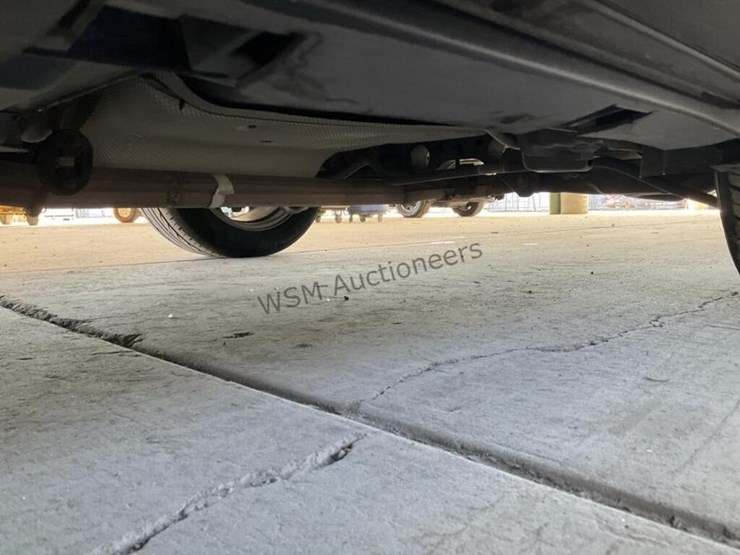 2015-ford-taurus-sdn-image-27