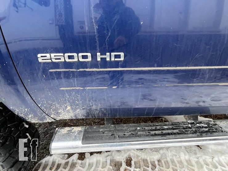 chevrolet-silverado-2500hd-ltz-image-8