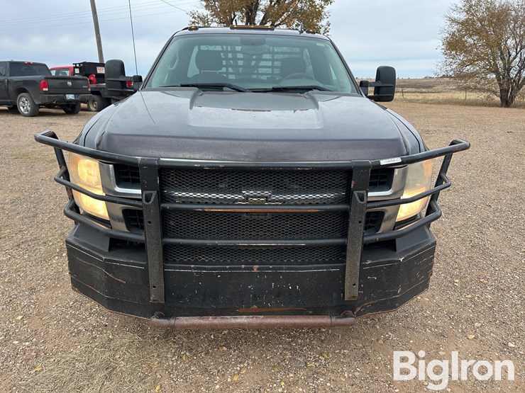 chevrolet-silverado-3500hd-image-2