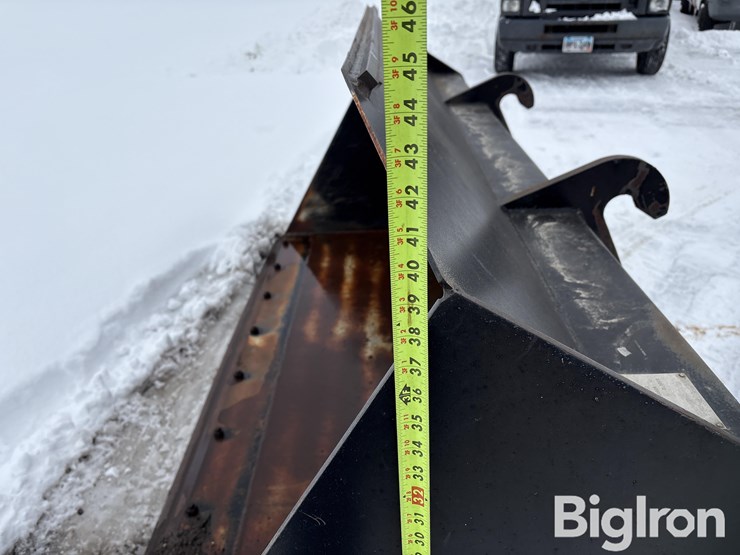 jcb-550-140-image-16