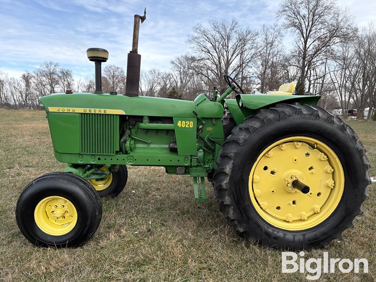 john-deere-4020-image-8