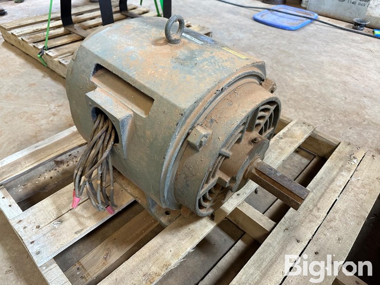 toshiba-3-phase-electric-motor-image-3