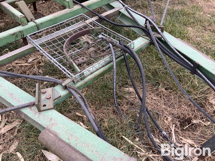 john-deere-25-image-11