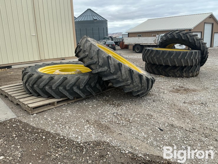 john-deere-480-image-1