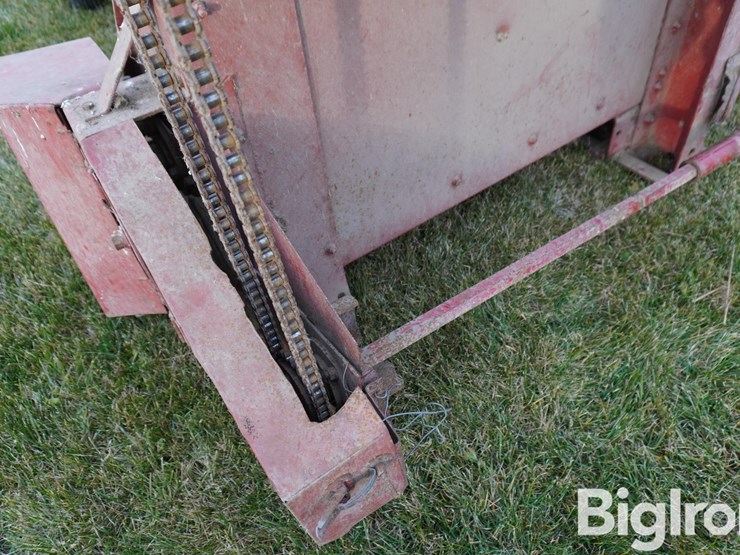 international-810-13-image-9