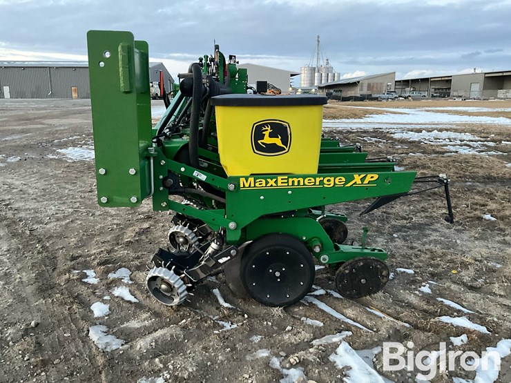 john-deere-1720-image-8