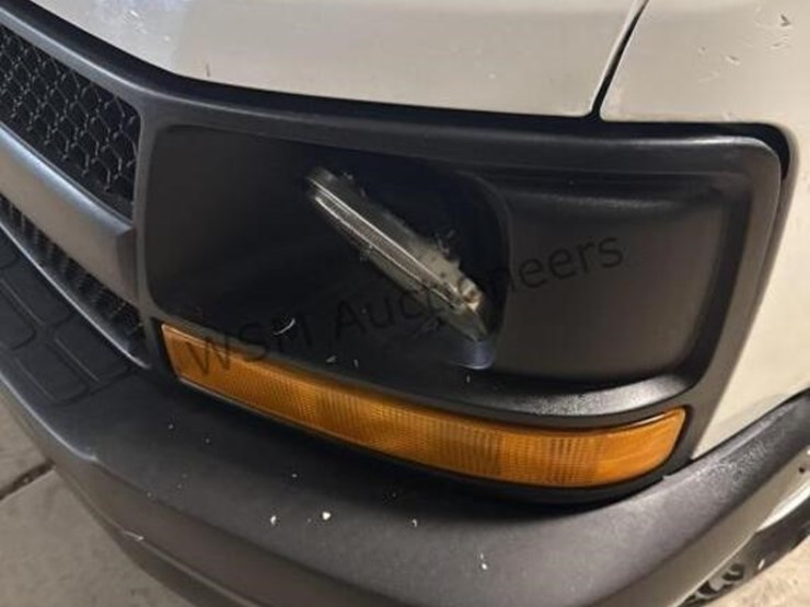 2015-chevrolet-express-2500-image-5