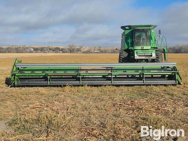 john-deere-224-image-2