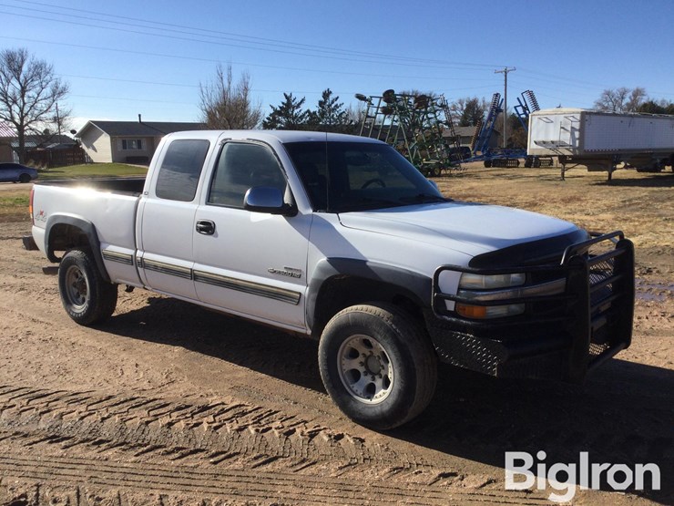 chevrolet-2500hd-image-3