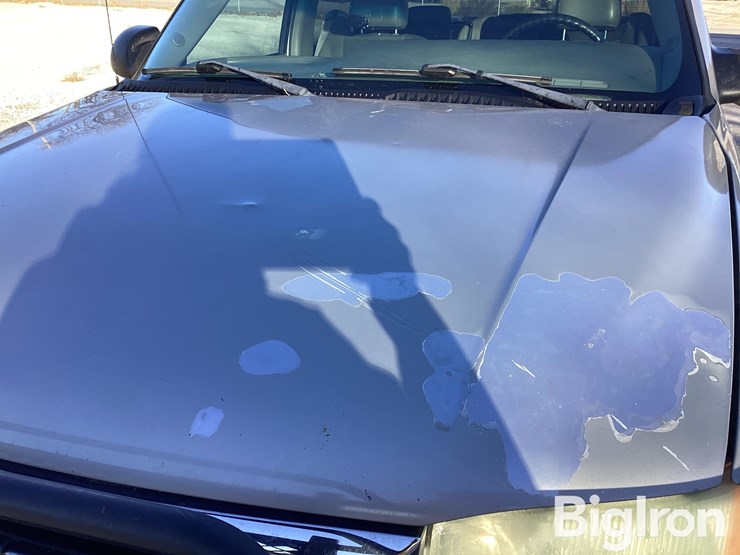 2004-gmc-k2500-image-14