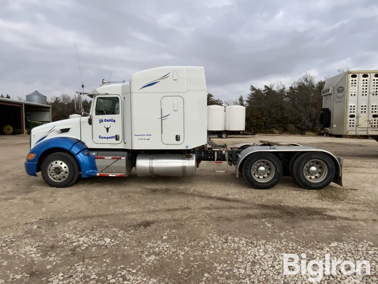 2009-peterbilt-386-image-8