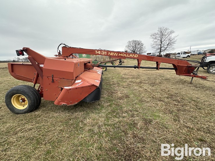 new-holland-1431-image-4