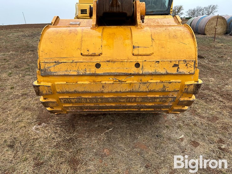 komatsu-pc210-lc-10-image-10