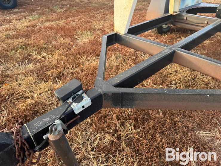 titan-trailer-image-10