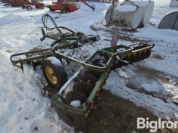 john-deere-10-image-7