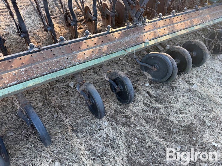 john-deere-8300-image-19