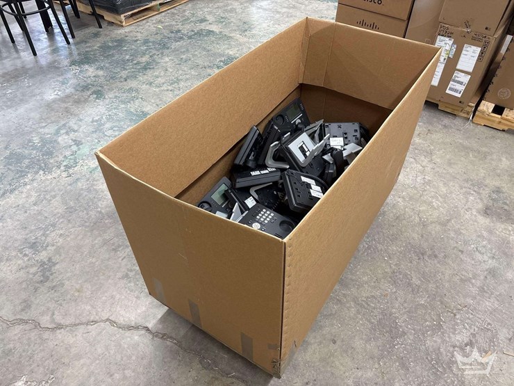 misc-office-phones/communication-devices-image-4