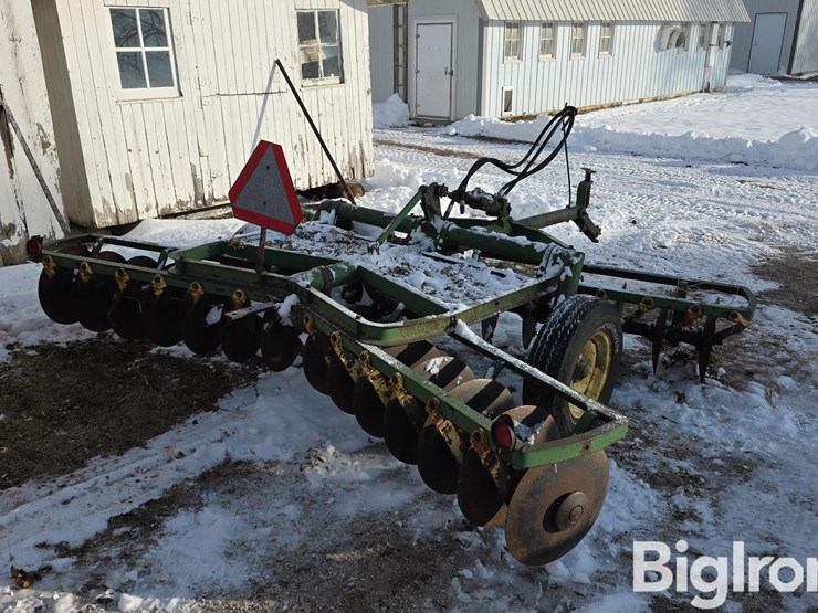 john-deere-10-image-5