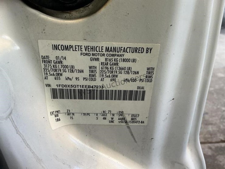 2014-ford-f550-image-18