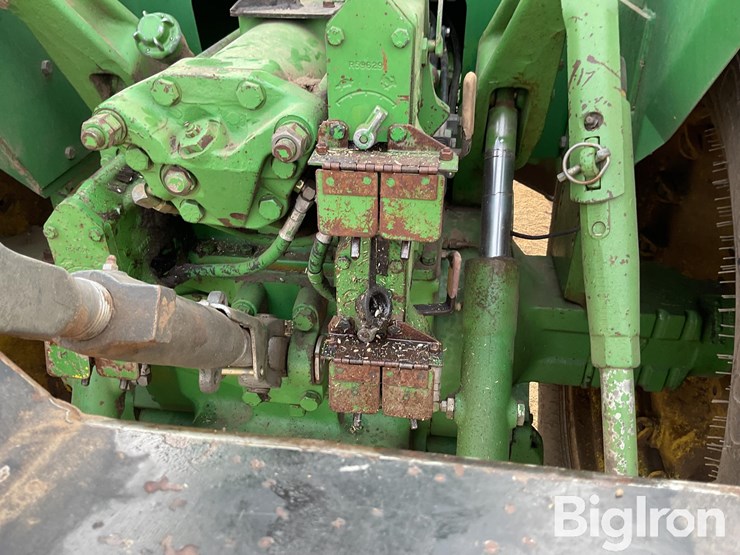 john-deere-8440-image-13