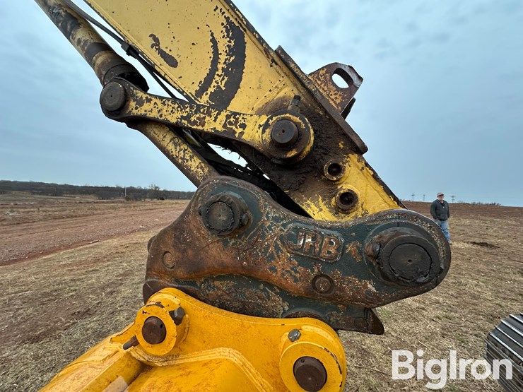 komatsu-pc210-lc-10-image-15