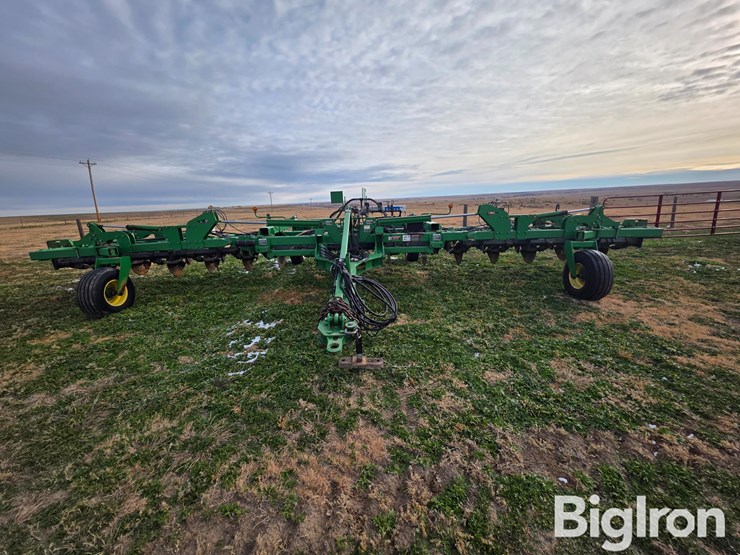 john-deere-2510h-image-2