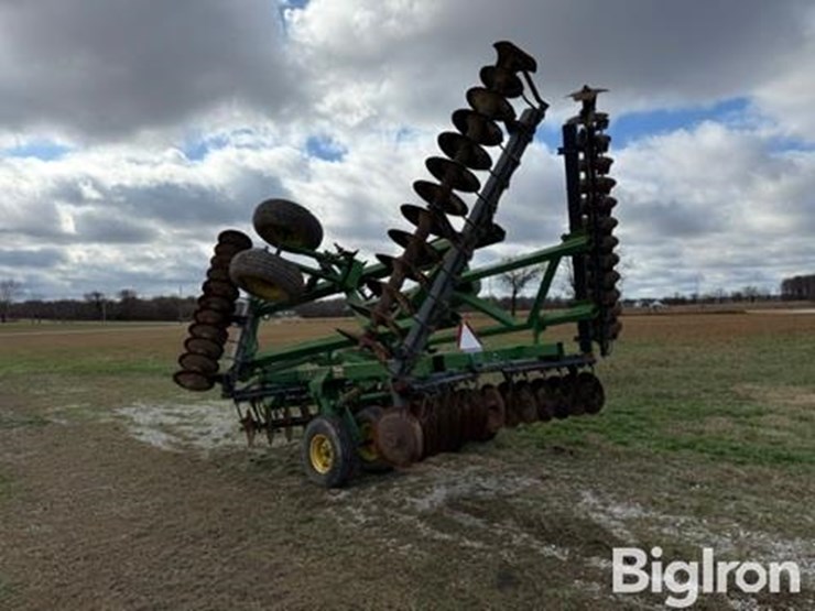 john-deere-630-image-7