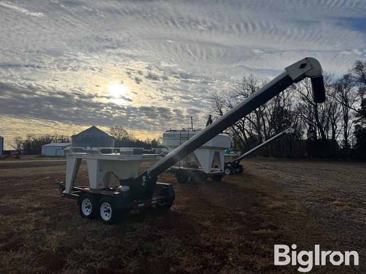 titan-trailer-image-8