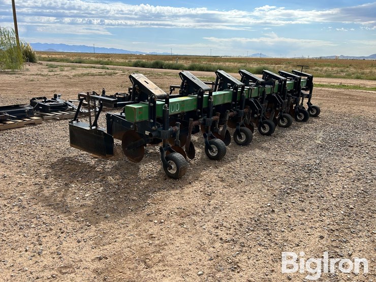 1997-b&h-mfg-9100-field-cultivator-image-3