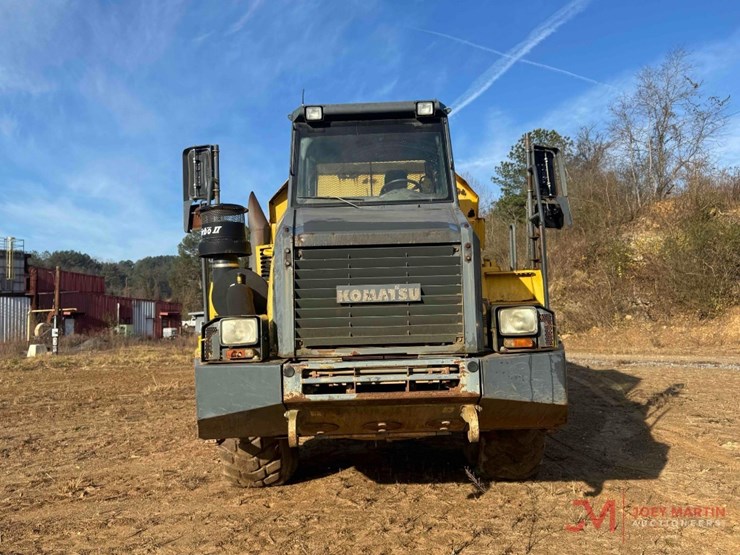 komatsu-hm300-2-image-9