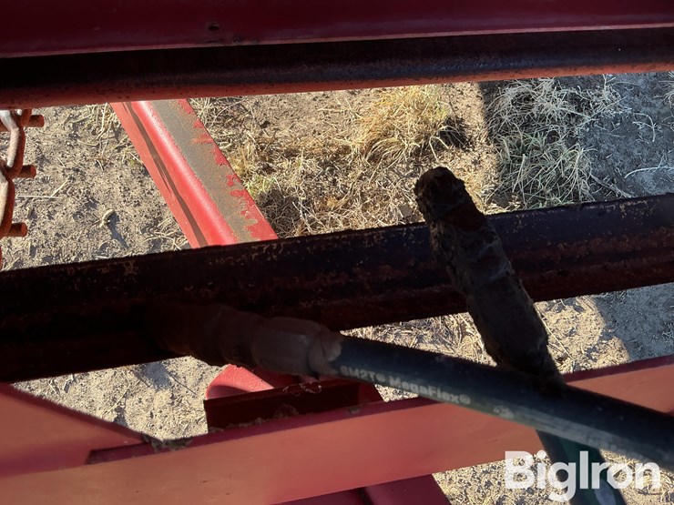 new-holland-155-image-14