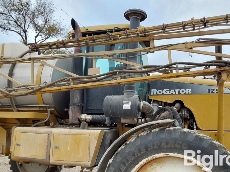 ag-chem-rogator-1254-image-15