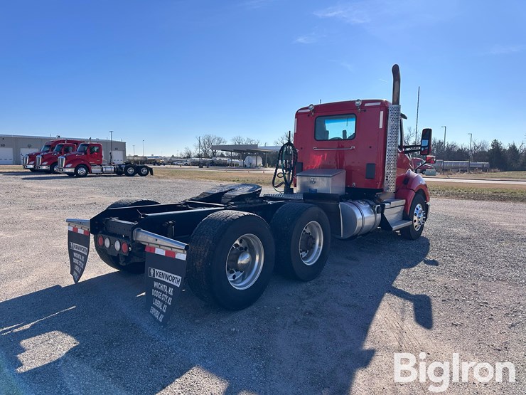 2019-kenworth-t680-image-5