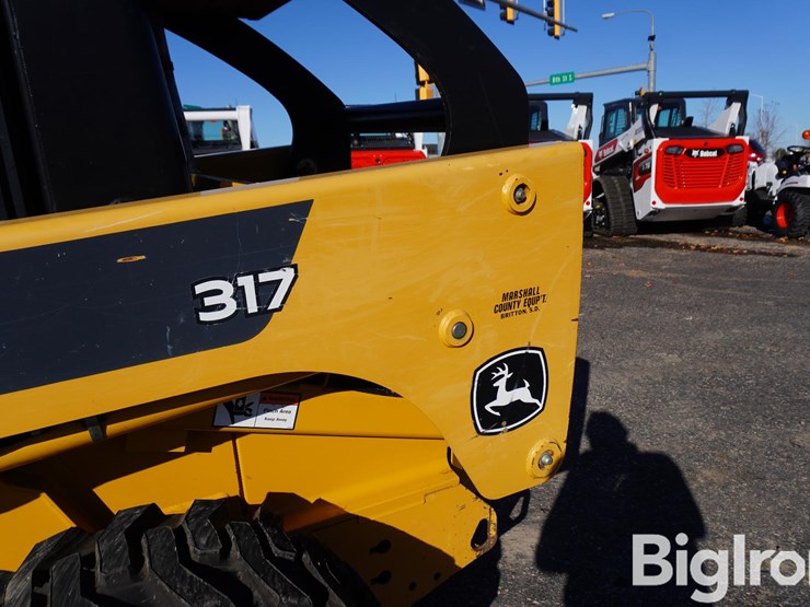 john-deere-317-image-20