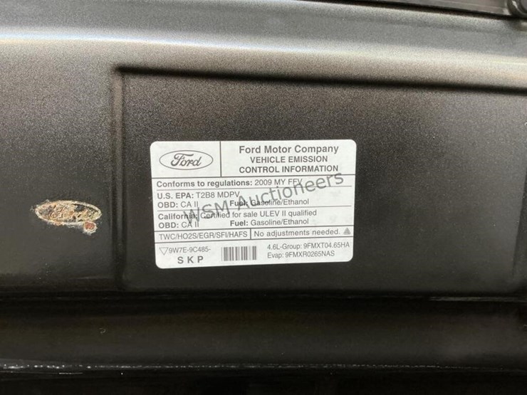 2009-ford-e150-image-12