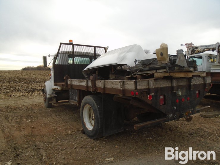 international-4700-image-7