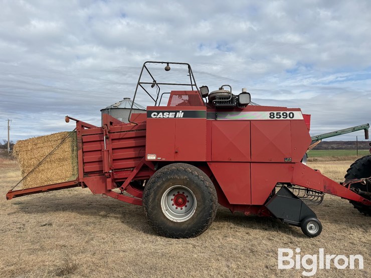 case-ih-8590-image-4
