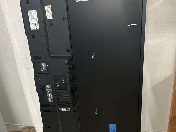 misc-televisions-and-computer-monitors-with-mounts-image-21