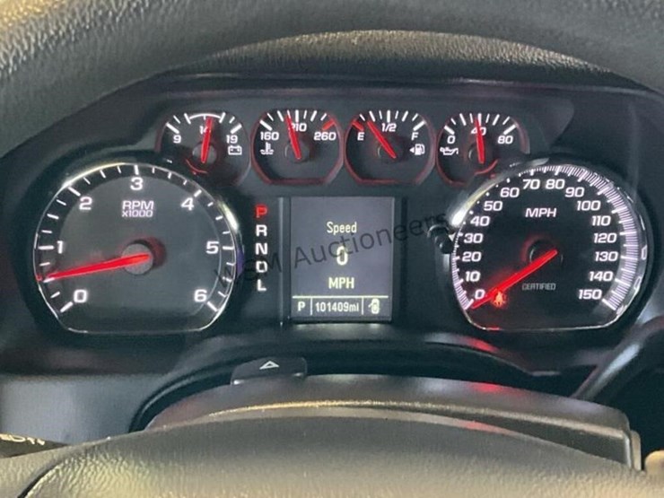 chevrolet-tahoe-image-16