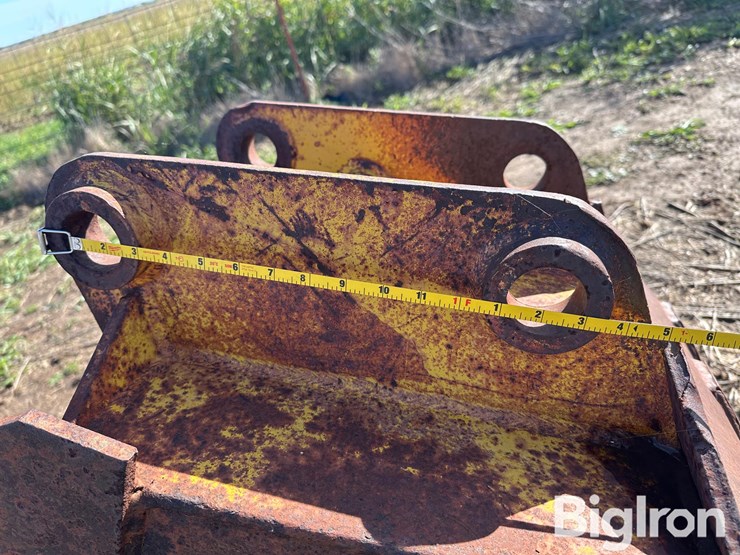 massey-ferguson-60-excavator/backhoe-buckets-image-10