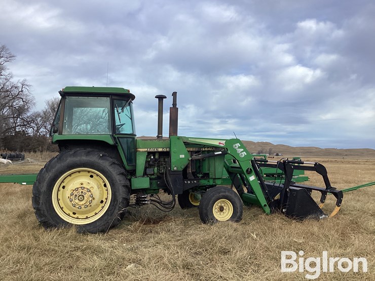 john-deere-4440-image-4
