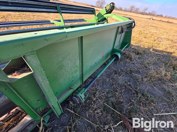 john-deere-224-image-13