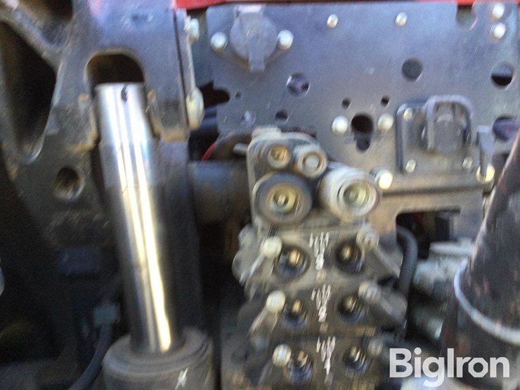 case-ih-magnum-340-image-18