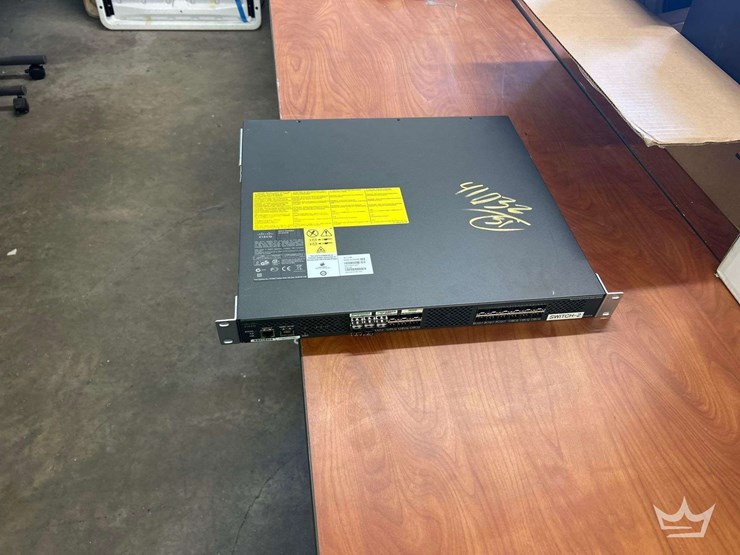 hp-proliant-dl360p-gen-8-6-bay-sff-server-with-misc-servers-image-9