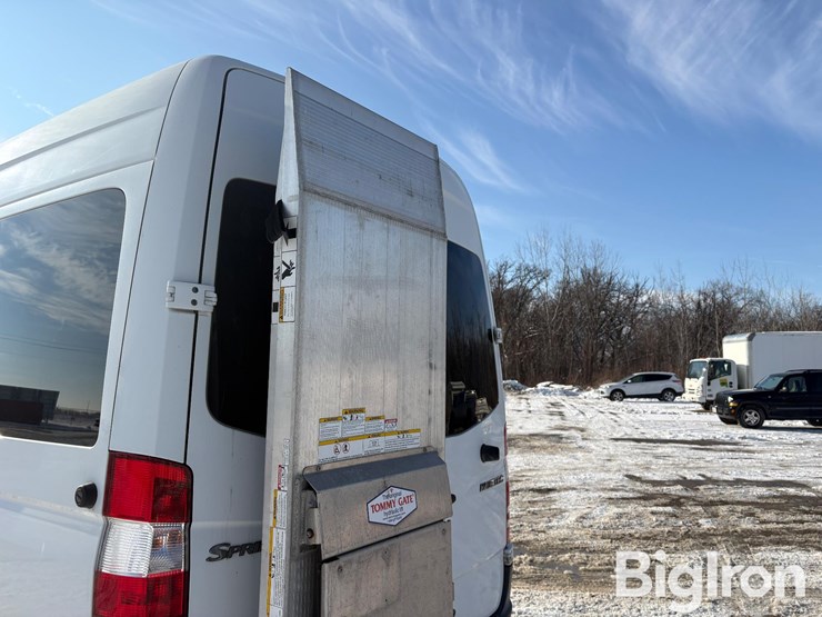 mercedes-benz-sprinter-2500-image-12