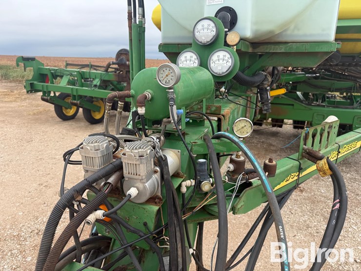 2009-john-deere-1790-ccs-image-11