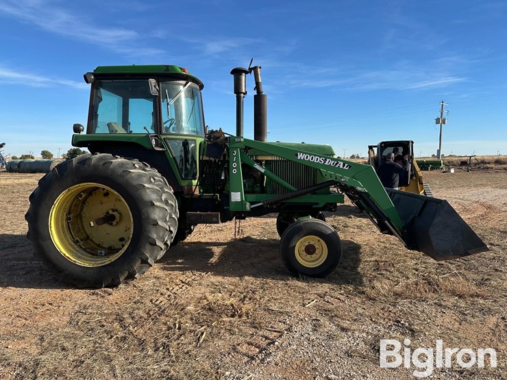 john-deere-4440-image-4