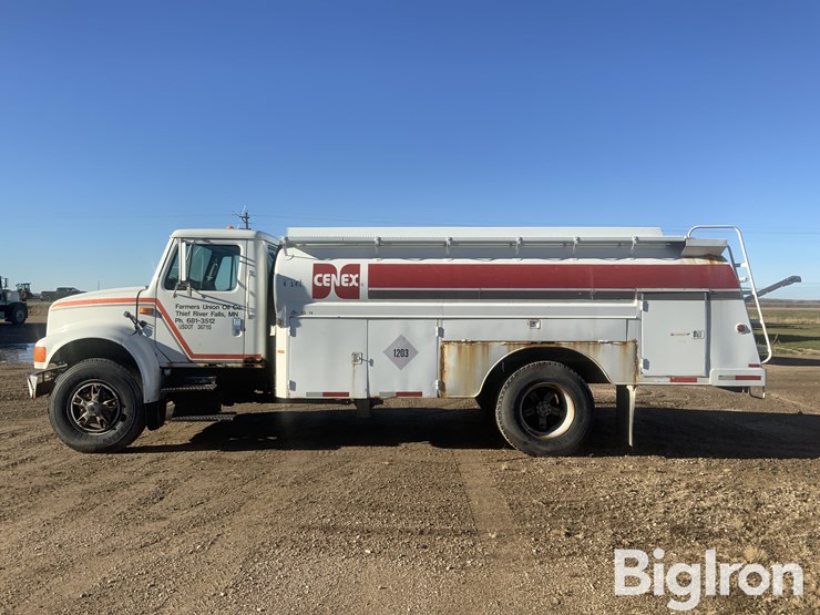 international-4900-image-8