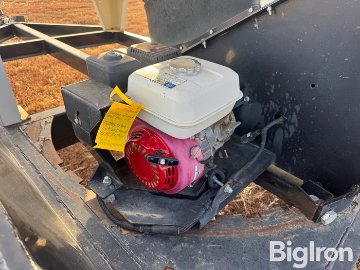 titan-trailer-image-17